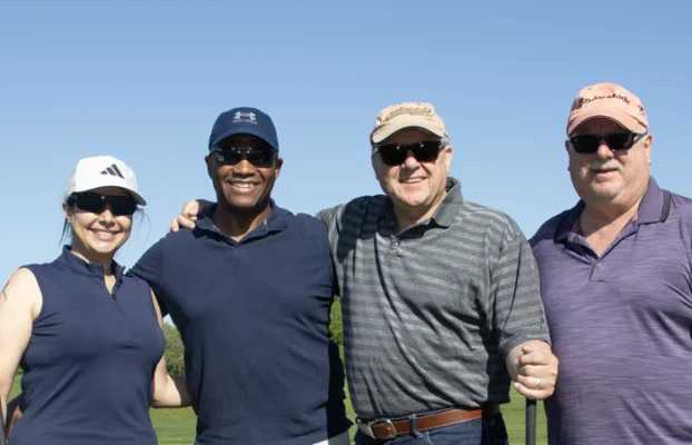 Réservez la date du 20e tournoi de golf de Mike Wing