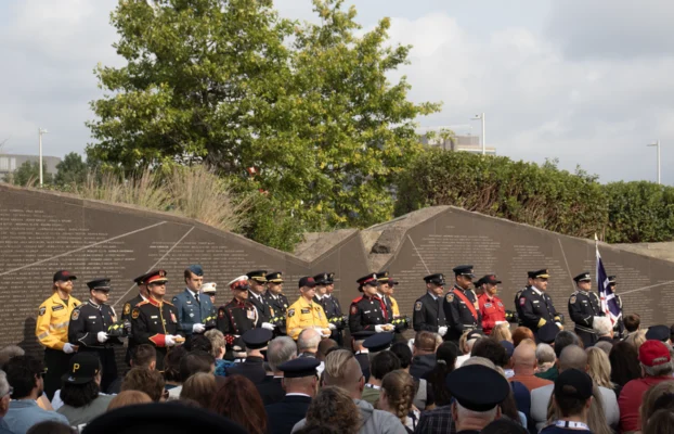 Hommage aux pompiers morts en service